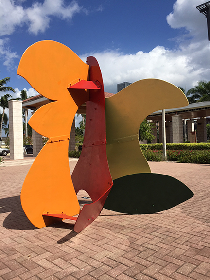 Cygne at Art Palm Beach