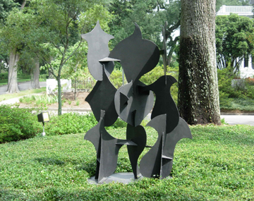 David Hayes sculpture at the Lauren Rogers Museum of Art