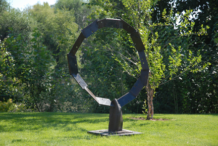David Hayes Sculpture at the Jundt Art Museum